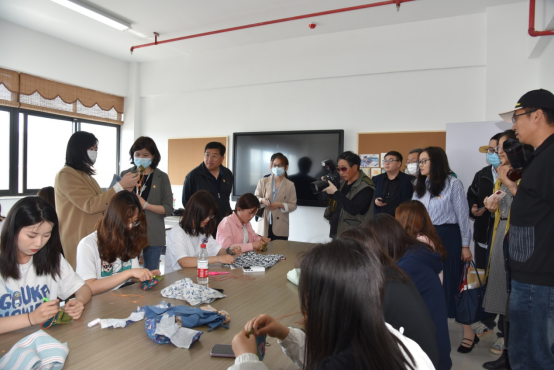 荣成市科技工作者代表到明德学院观摩