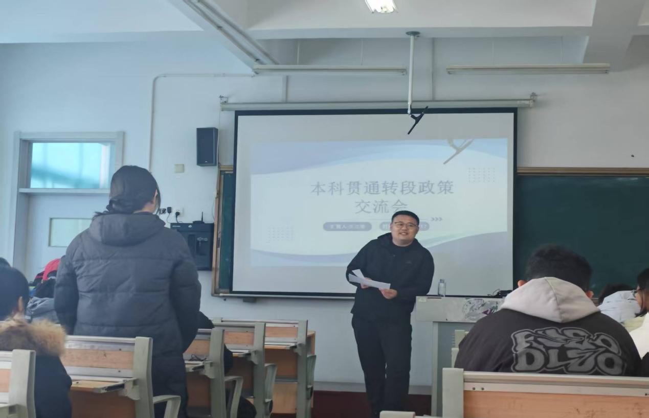 4d578148fab5a6d9d085179cd22815c