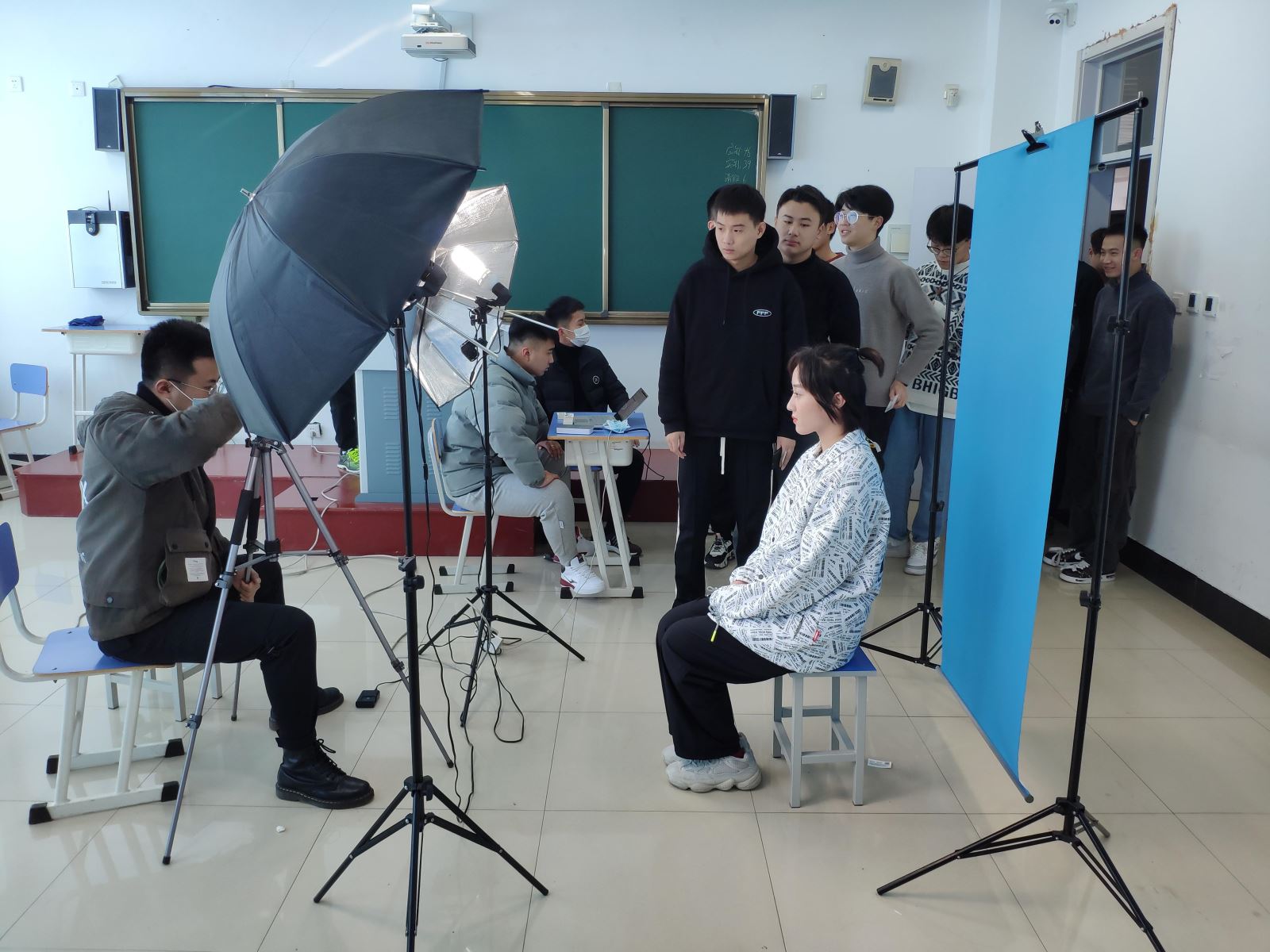 我院2019级学生毕业图像信息采集工作圆满完成