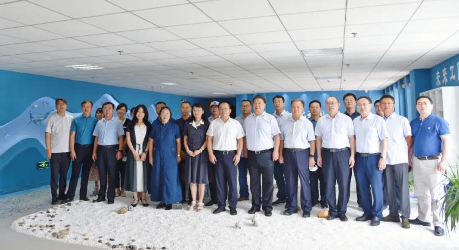民盟威海市委会到明德学院开展文化教育调研